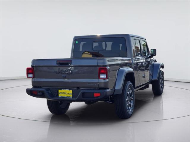 2026 Jeep Gladiator GLADIATOR SAHARA 4X4
