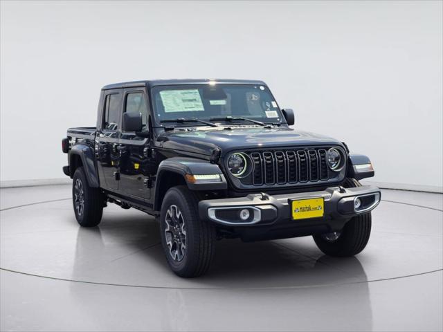 2026 Jeep Gladiator GLADIATOR SAHARA 4X4