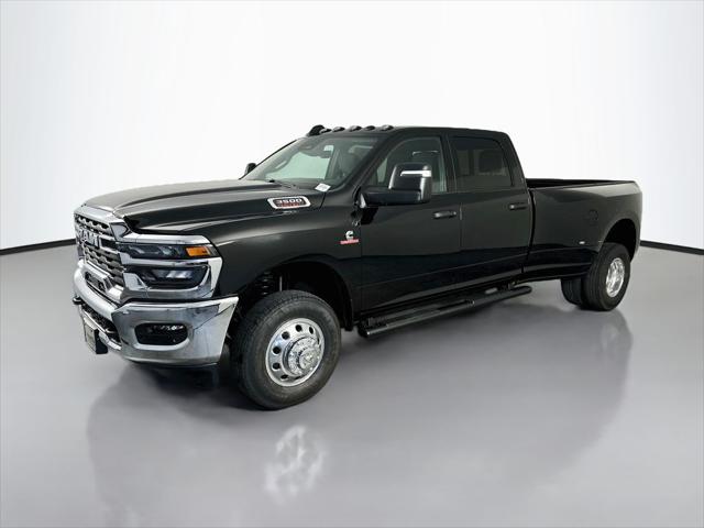 2026 RAM Ram 3500 RAM 3500 TRADESMAN CREW CAB 4X4 8 BOX