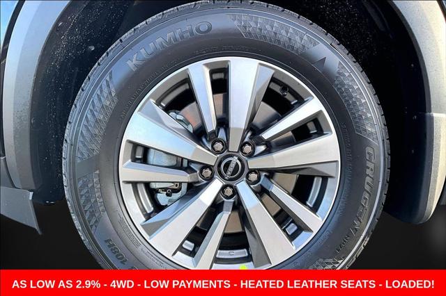 2026 Nissan Pathfinder SL