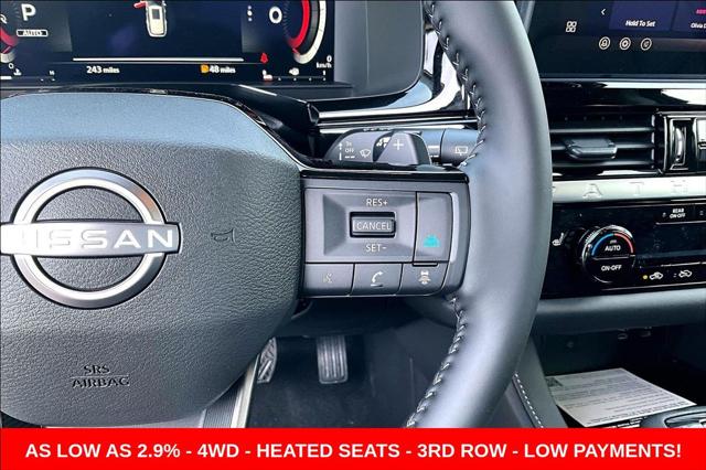 2026 Nissan Pathfinder SL