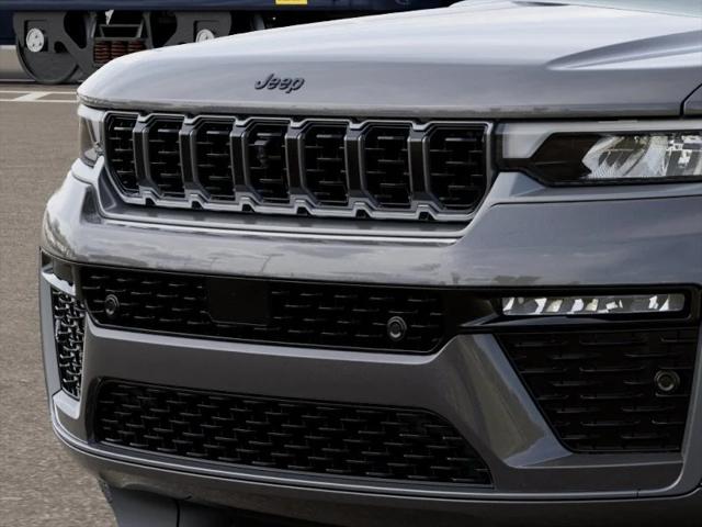 2026 Jeep Grand Cherokee Summit 4x4