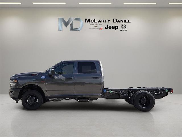2026 RAM 3500 Chassis RAM 3500 TRADESMAN CREW CAB CHASSIS 4X4 60 CA