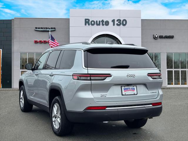 2023 Jeep Grand Cherokee L Laredo 4x4