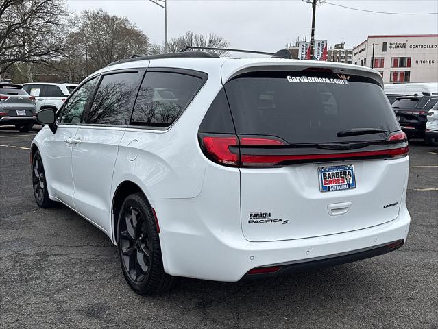 2025 Chrysler Pacifica Limited