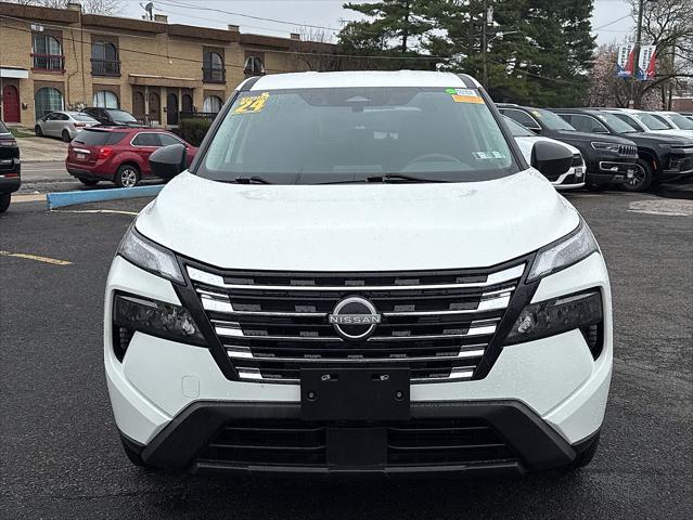 2024 Nissan Rogue S Intelligent AWD 2024 Nissan Rogue S Intelligent AWD