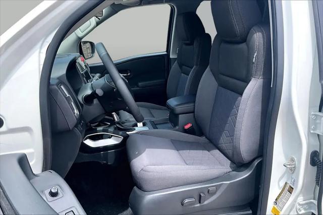 2026 Nissan Frontier Crew Cab SV 4x2