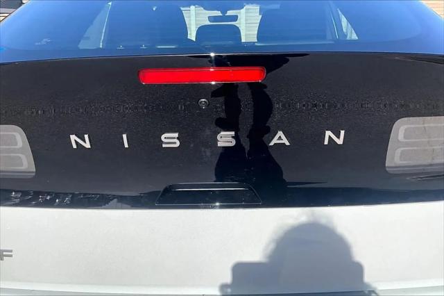 2026 Nissan LEAF PLATINUM+
