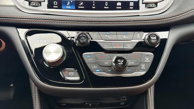 2026 Chrysler Pacifica Pinnacle