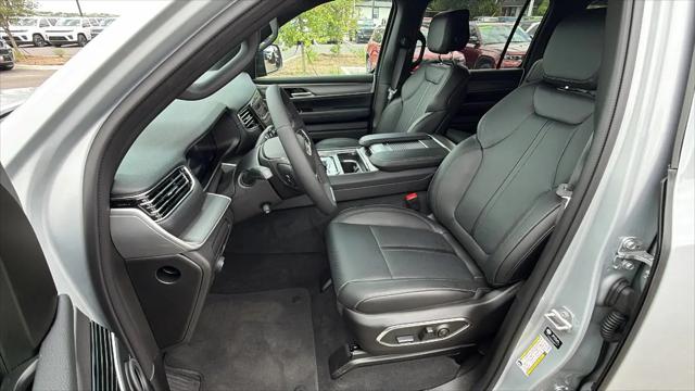 2026 Jeep Grand Wagoneer 4x2