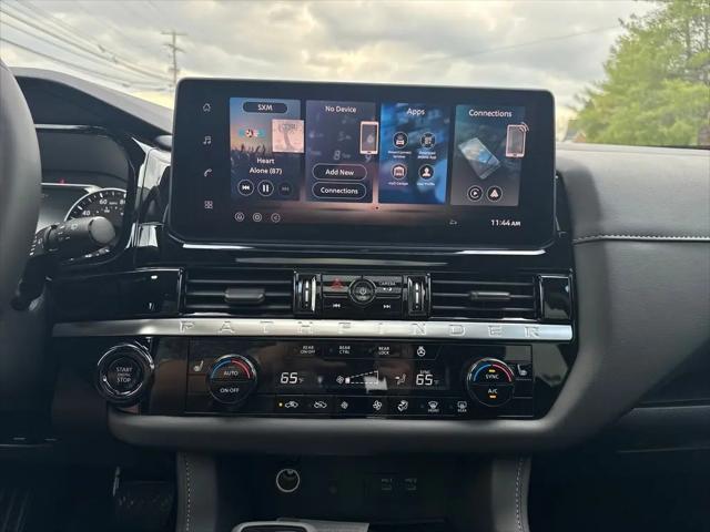 2026 Nissan Pathfinder SV