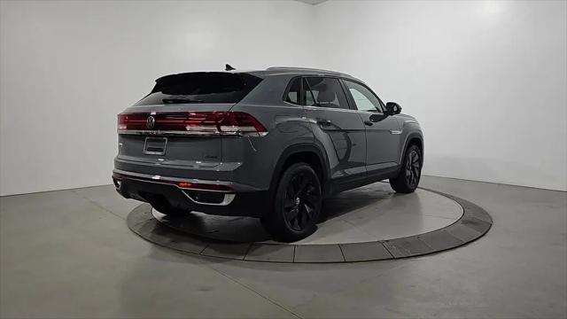 2026 Volkswagen Atlas Cross Sport SE with Technology