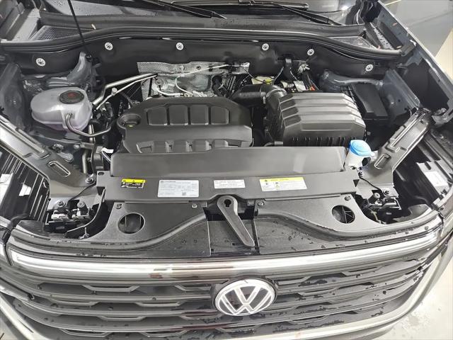 2026 Volkswagen Atlas Cross Sport SE with Technology