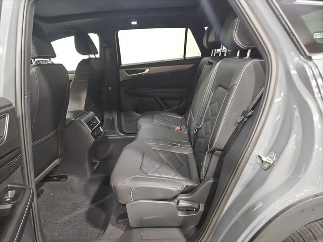 2026 Volkswagen Atlas Cross Sport SE with Technology