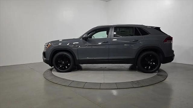 2026 Volkswagen Atlas Cross Sport SE with Technology
