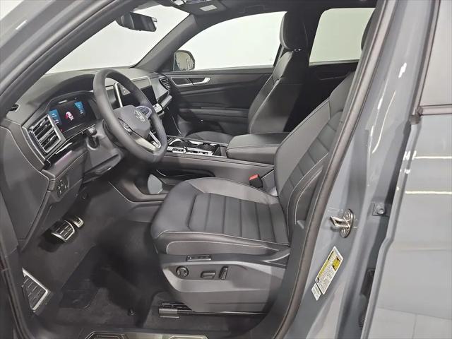 2026 Volkswagen Atlas Cross Sport SEL R-Line Black