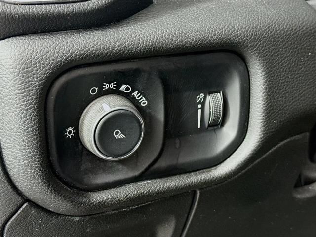 2024 Ram 1500 Laramie Crew Cab 4x2 5'7" Box