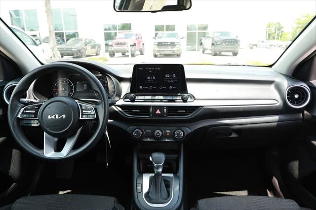 2023 Kia Forte LXS