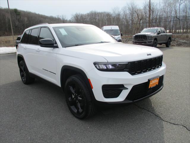 2023 Jeep Grand Cherokee Altitude 4x4