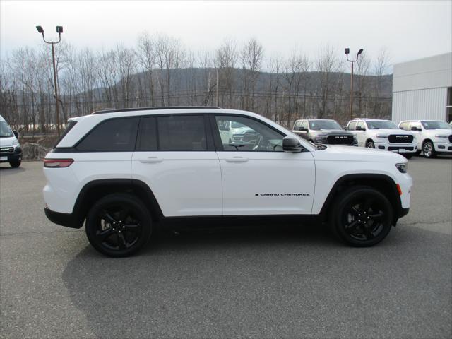 2023 Jeep Grand Cherokee Altitude 4x4