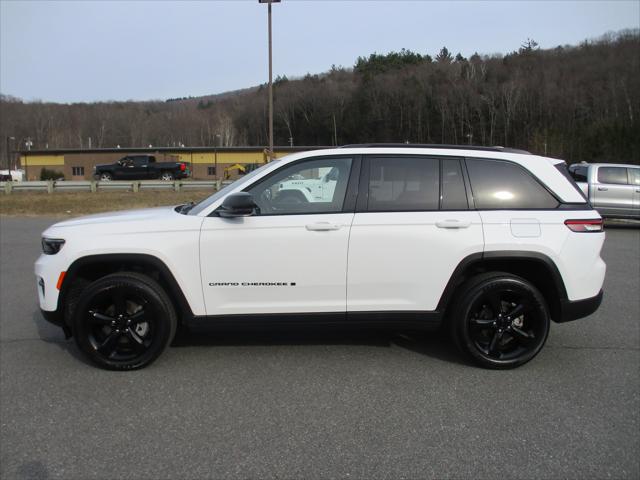 2023 Jeep Grand Cherokee Altitude 4x4