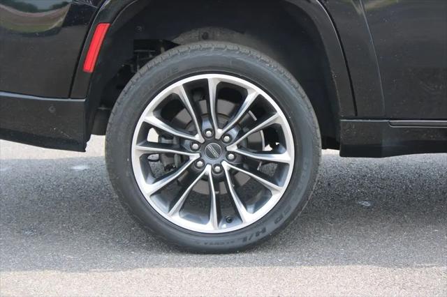 2024 Jeep Grand Wagoneer L Series II 4x4