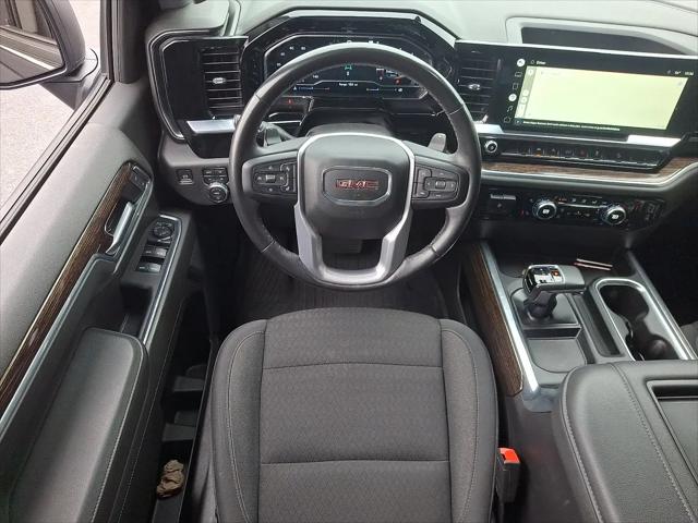 2022 GMC Sierra 1500 4WD Crew Cab Short Box Elevation