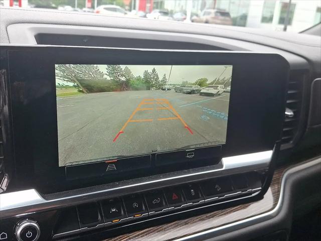 2022 GMC Sierra 1500 4WD Crew Cab Short Box Elevation