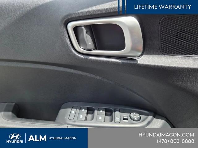 2026 Hyundai Venue SE