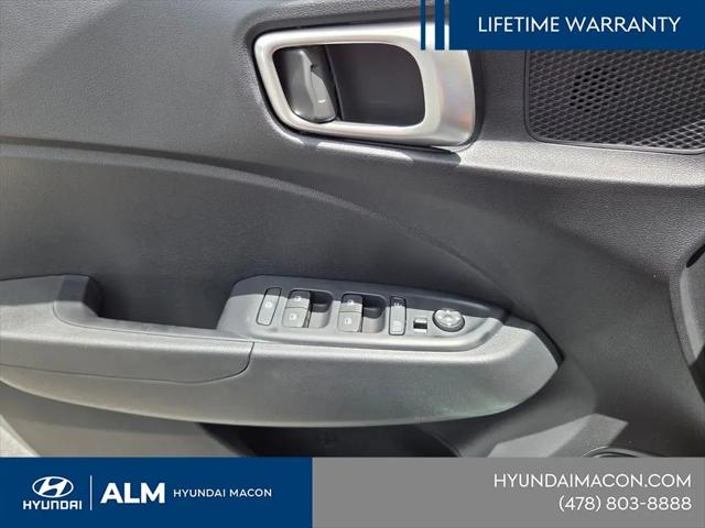 2026 Hyundai Venue SE
