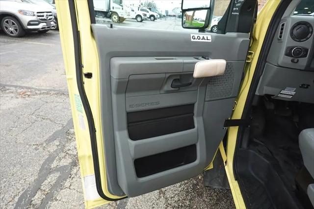 2021 Ford E-450 Cutaway Base