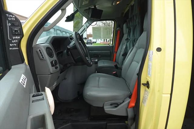 2021 Ford E-450 Cutaway Base