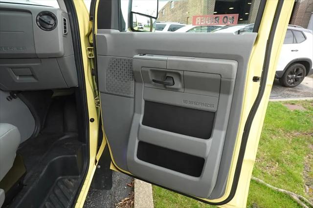 2021 Ford E-450 Cutaway Base