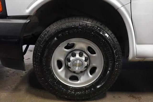 2023 Chevrolet Express Cargo Van RWD 2500 Extended Wheelbase WT
