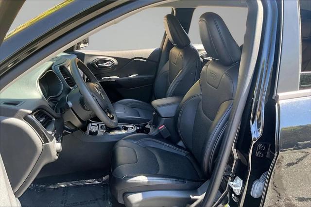 2023 Jeep Cherokee Altitude Lux 4x4
