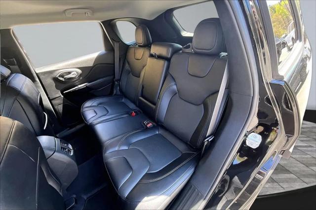 2023 Jeep Cherokee Altitude Lux 4x4