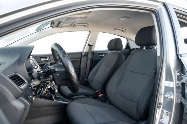 2022 Hyundai Accent SE