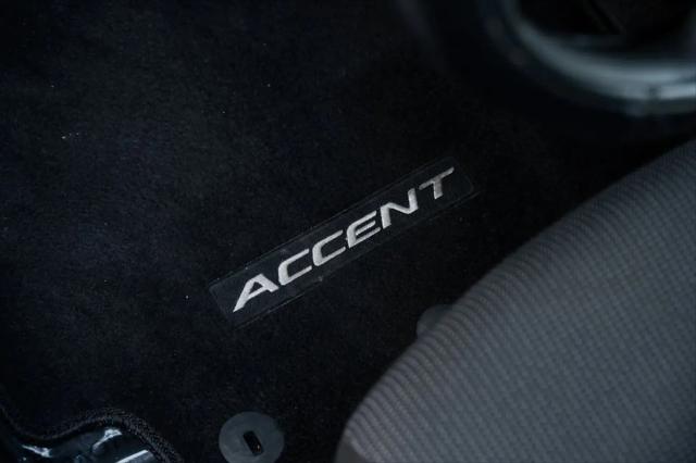 2022 Hyundai Accent SE