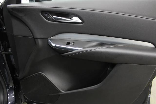 2023 Cadillac XT4 AWD Premium Luxury