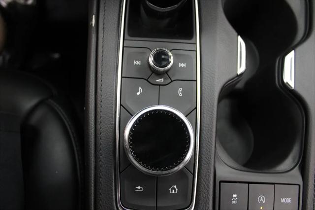 2023 Cadillac XT4 AWD Premium Luxury