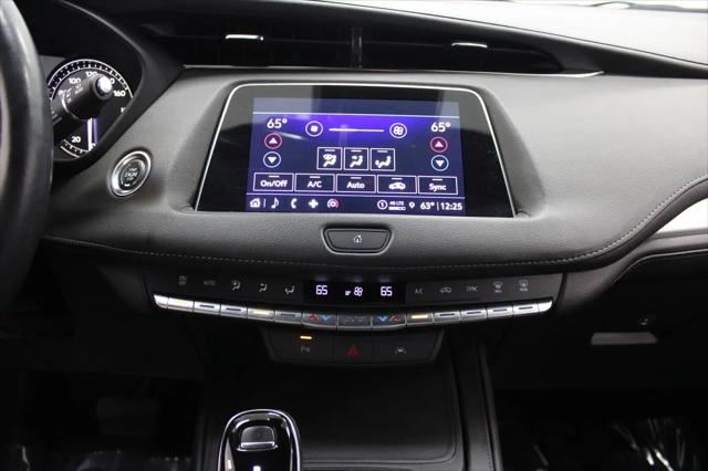 2023 Cadillac XT4 AWD Premium Luxury