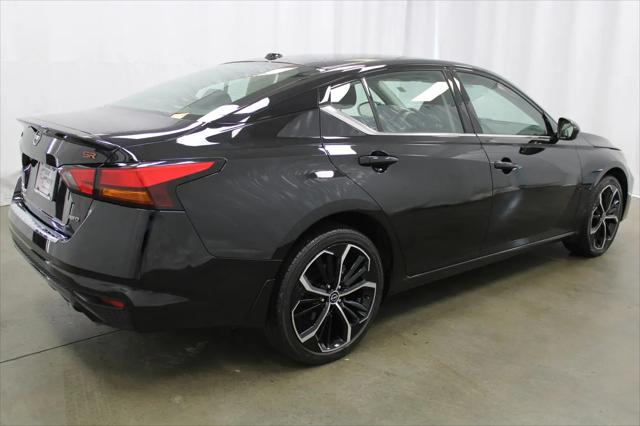 2023 Nissan Altima SR Intelligent AWD