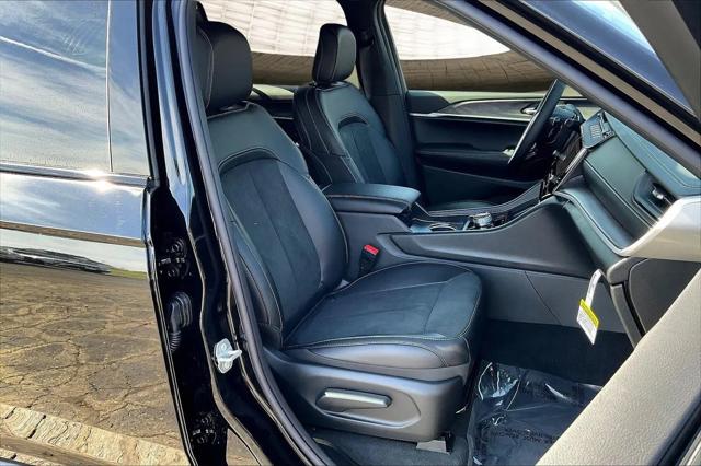 2026 Jeep Grand Cherokee L Altitude 4x4
