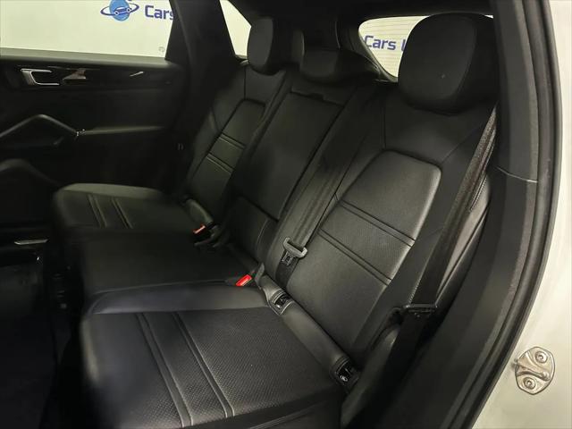 2022 Porsche Cayenne Cayenne