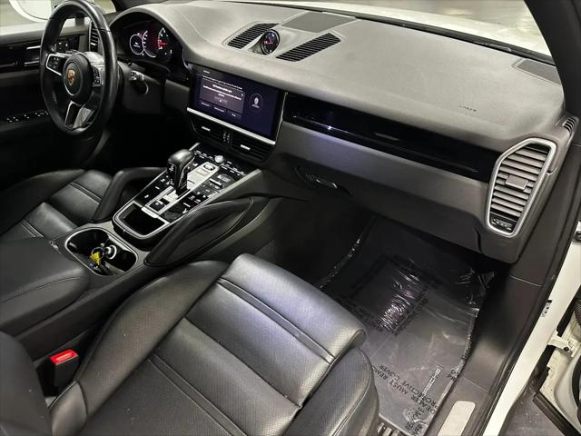 2022 Porsche Cayenne Cayenne