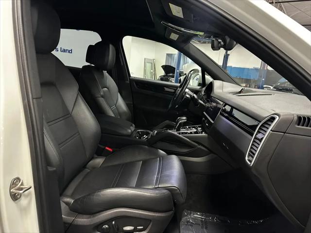 2022 Porsche Cayenne Cayenne