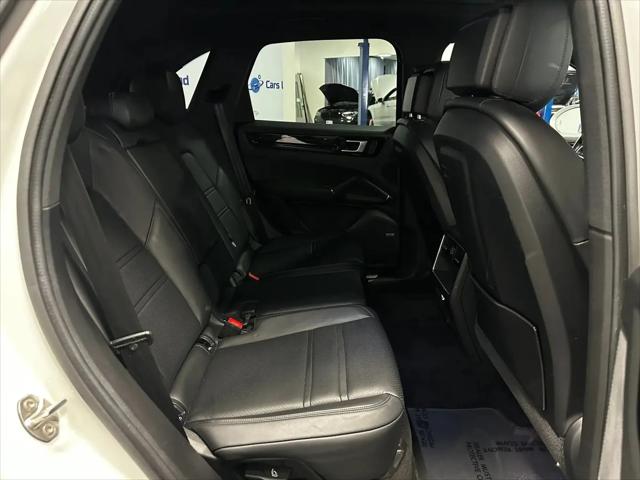 2022 Porsche Cayenne Cayenne