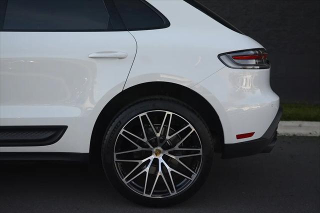 2026 Porsche Macan Macan