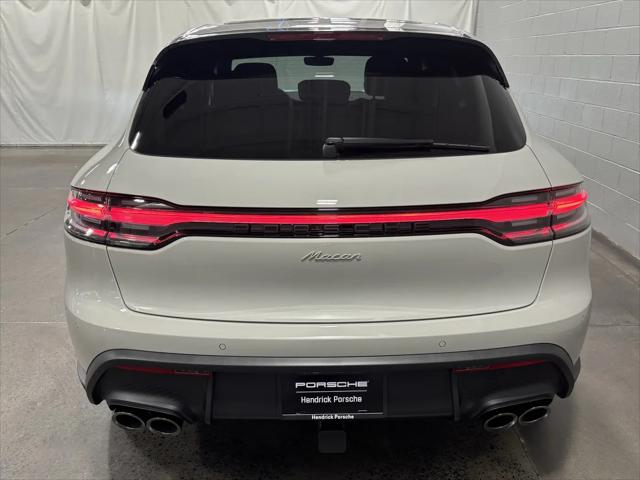 2026 Porsche Macan Macan