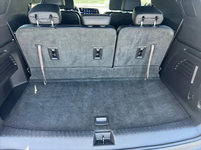 2025 Chevrolet Traverse AWD LT